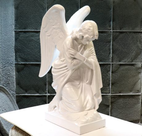 Kneeling Angel