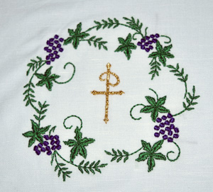 Chi Rho Mass Linens